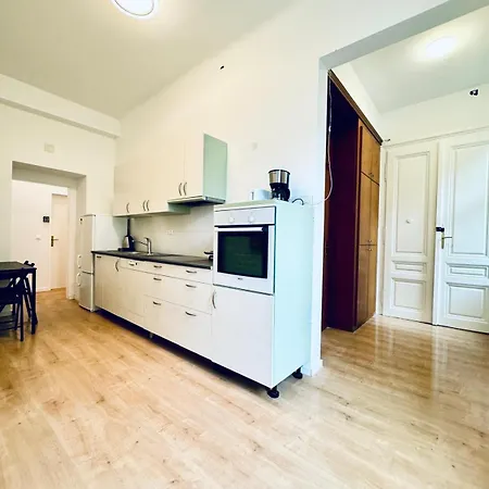5Br Shared Apt Ideal For Groups 7 Min To Westbahnhof Viena Exterior foto