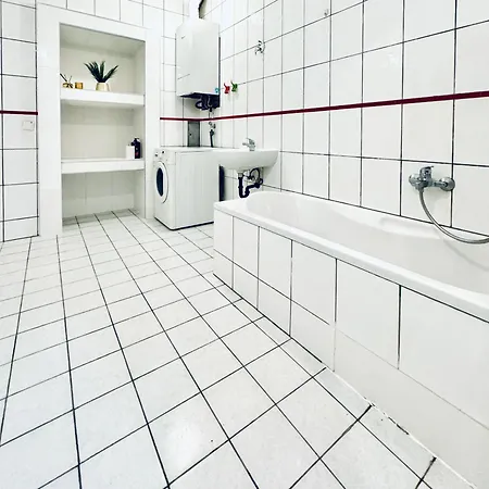 5Br Shared Apt Ideal For Groups 7 Min To Westbahnhof Viena Exterior foto